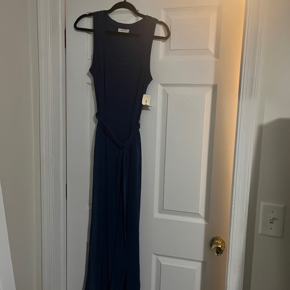 Chic Sleeveless Navy Maxi Dress
